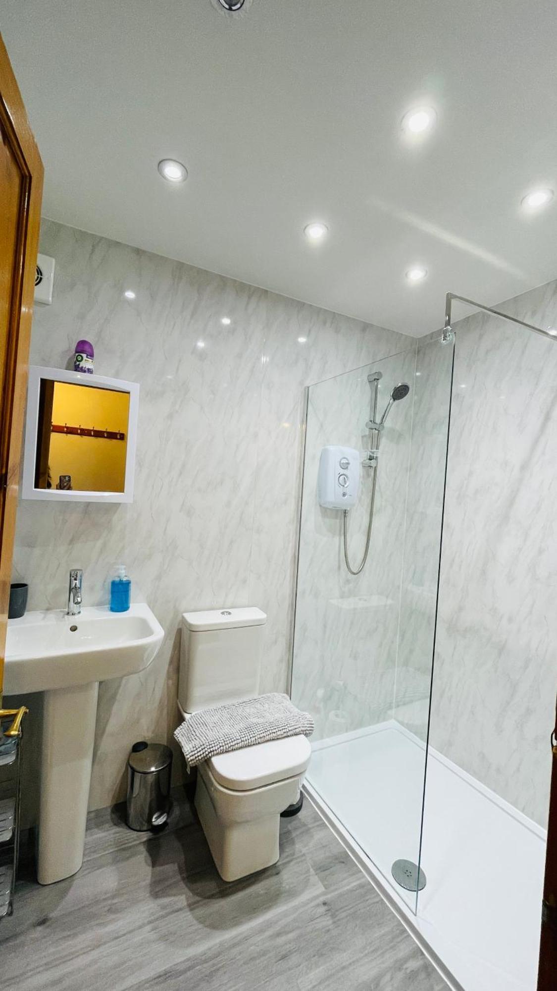 Appartamento Stylish Garden Flat Near Loch Ness Drumnadrochit Esterno foto